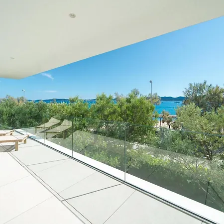Borique Seafront Residences - Vista Zára